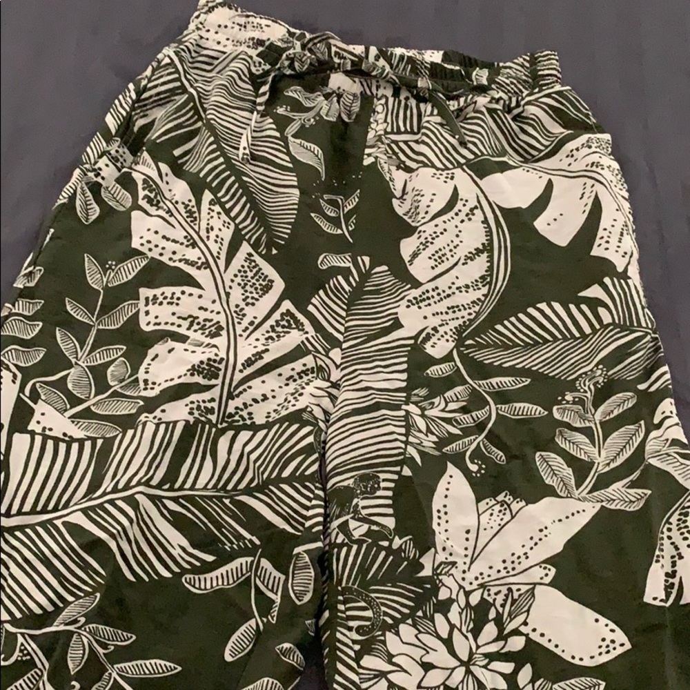 Pants - Picture 2 of 3